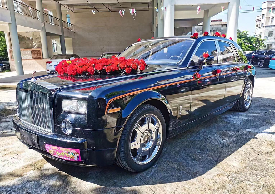 勞斯萊斯婚禮車(chē)隊(duì)
